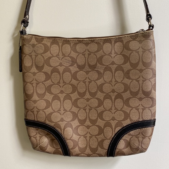 Coach purse - Picture 3 of 4